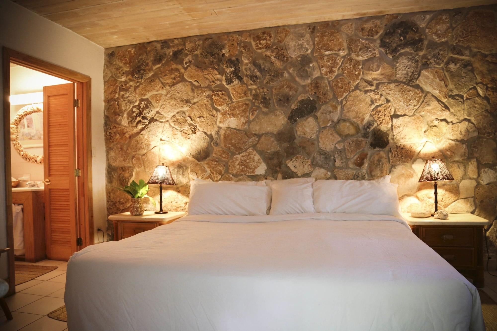Tingum Village Hotel Dunmore Town Buitenkant foto